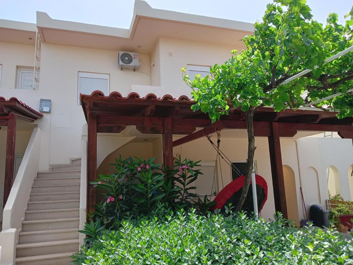 Lazaros & Pagona Houses 2 Ierápetra Екстериор снимка